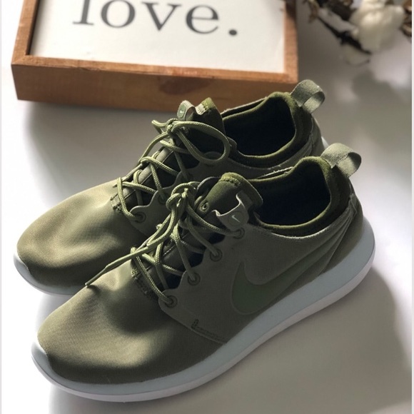 olive green roshes